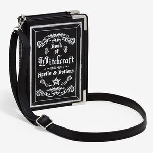 Hot Topic Goth Witchcraft Spells & Potions Book Black Crossbody Bag Purse NWT